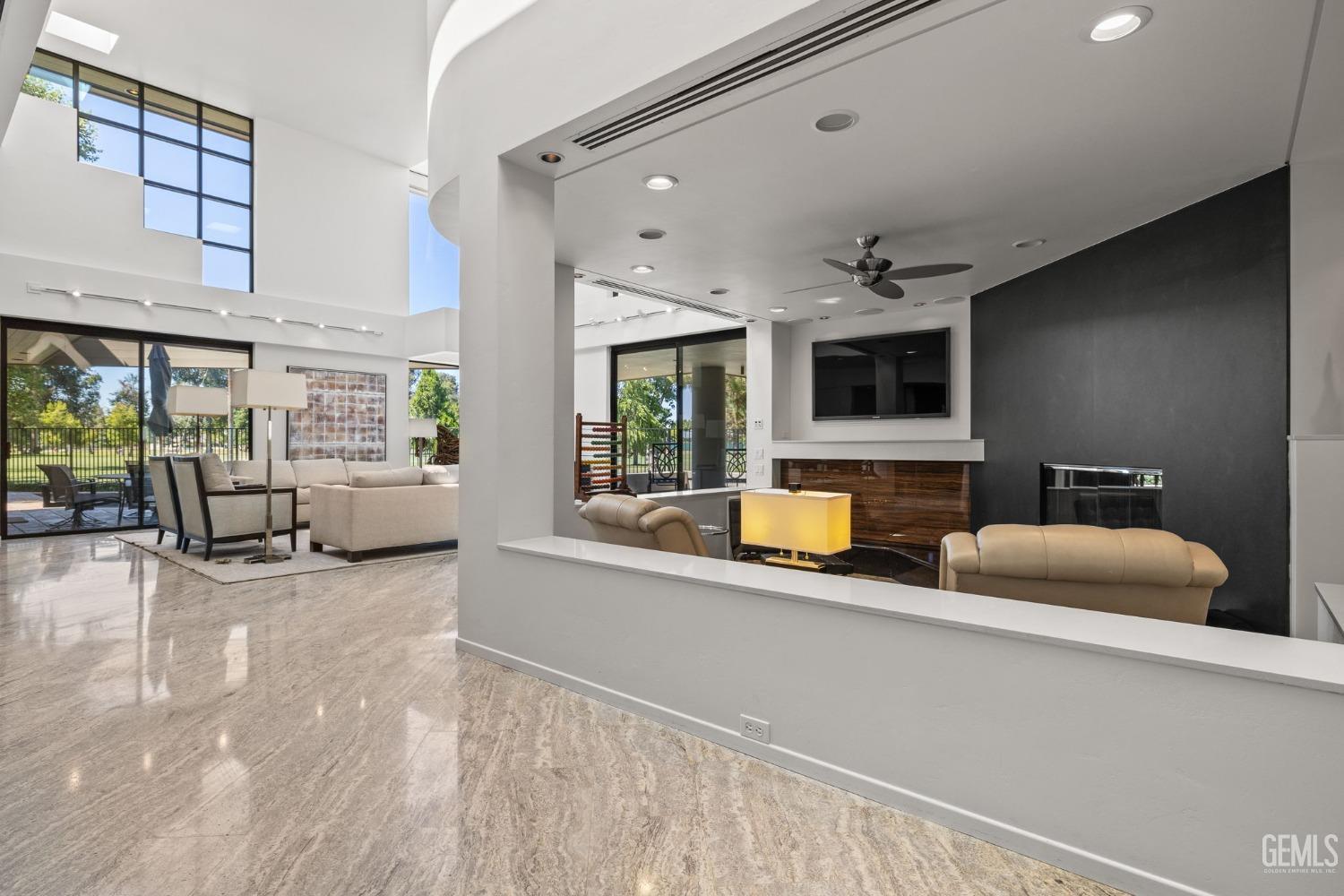7512 Calle Privada