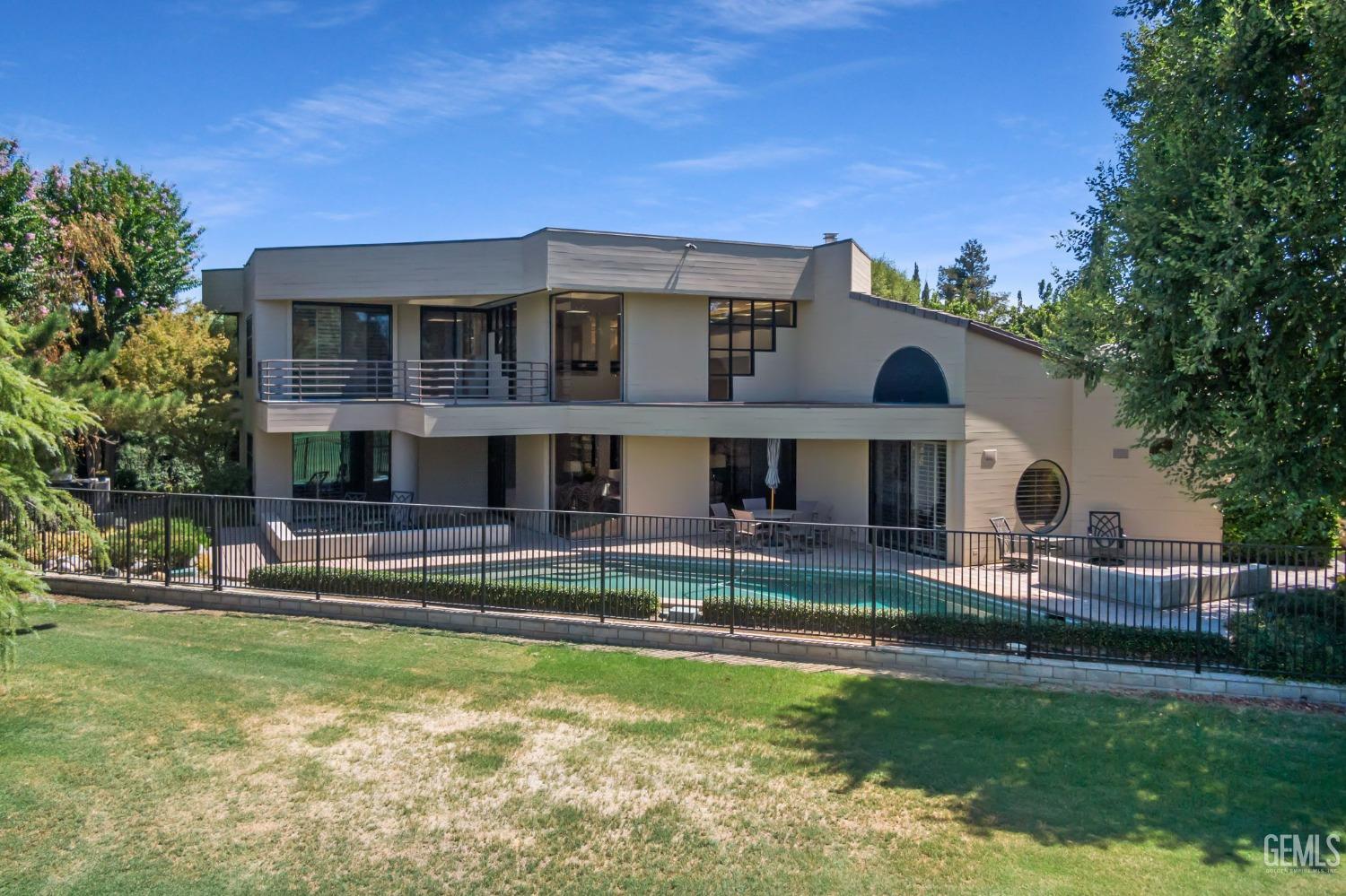 7512 Calle Privada
