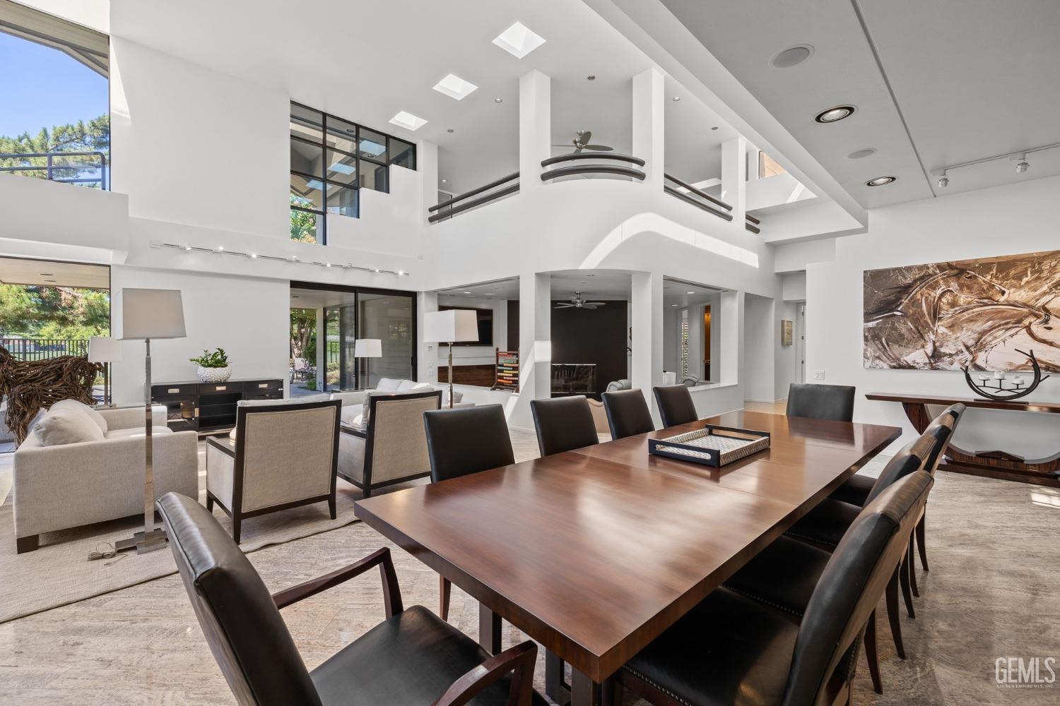 7512 Calle Privada
