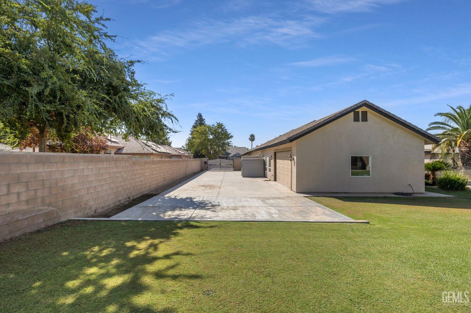 13902 Via La Madera