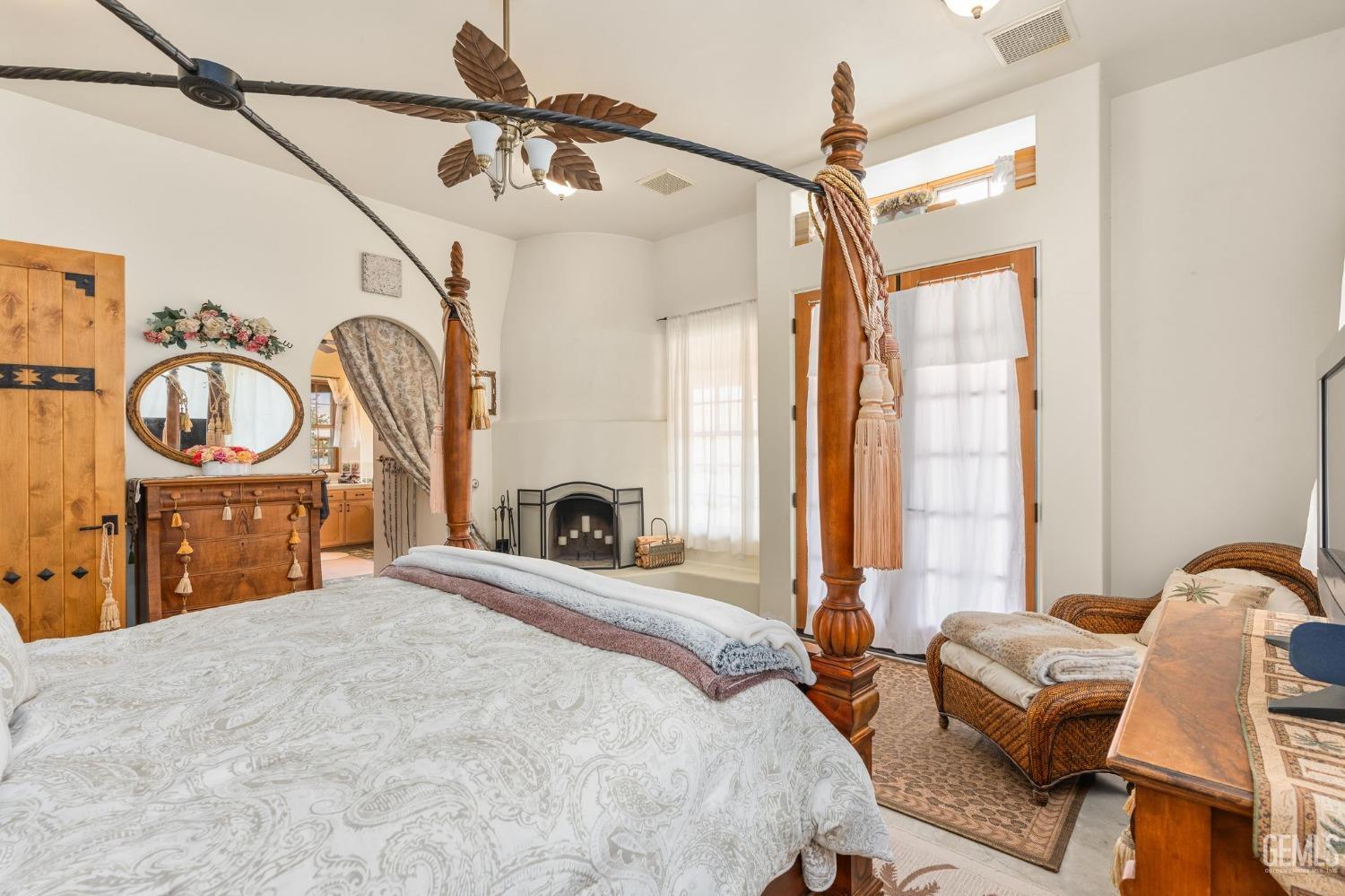 6002 General Beale Road