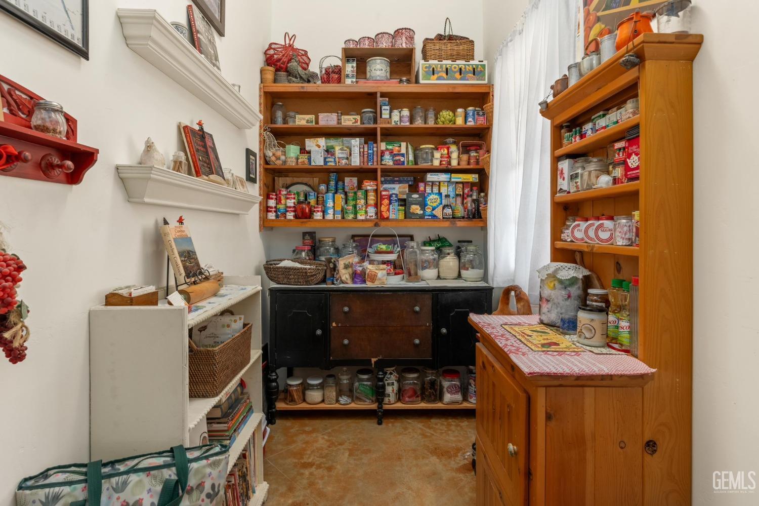 6002 General Beale Road