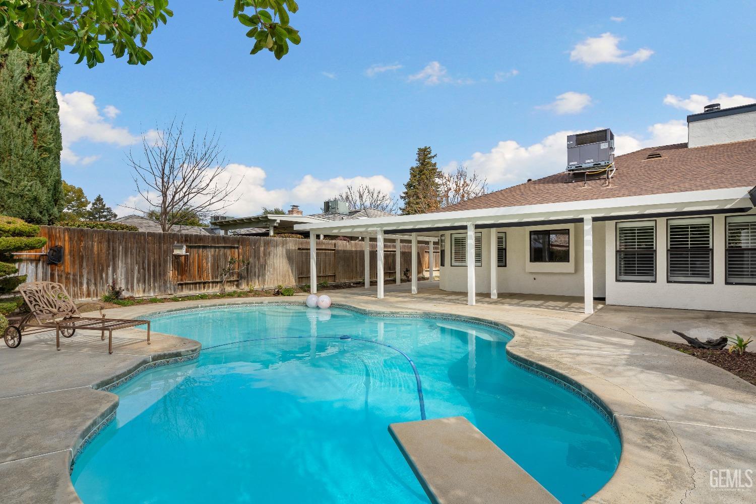 5107 Cimarron Street