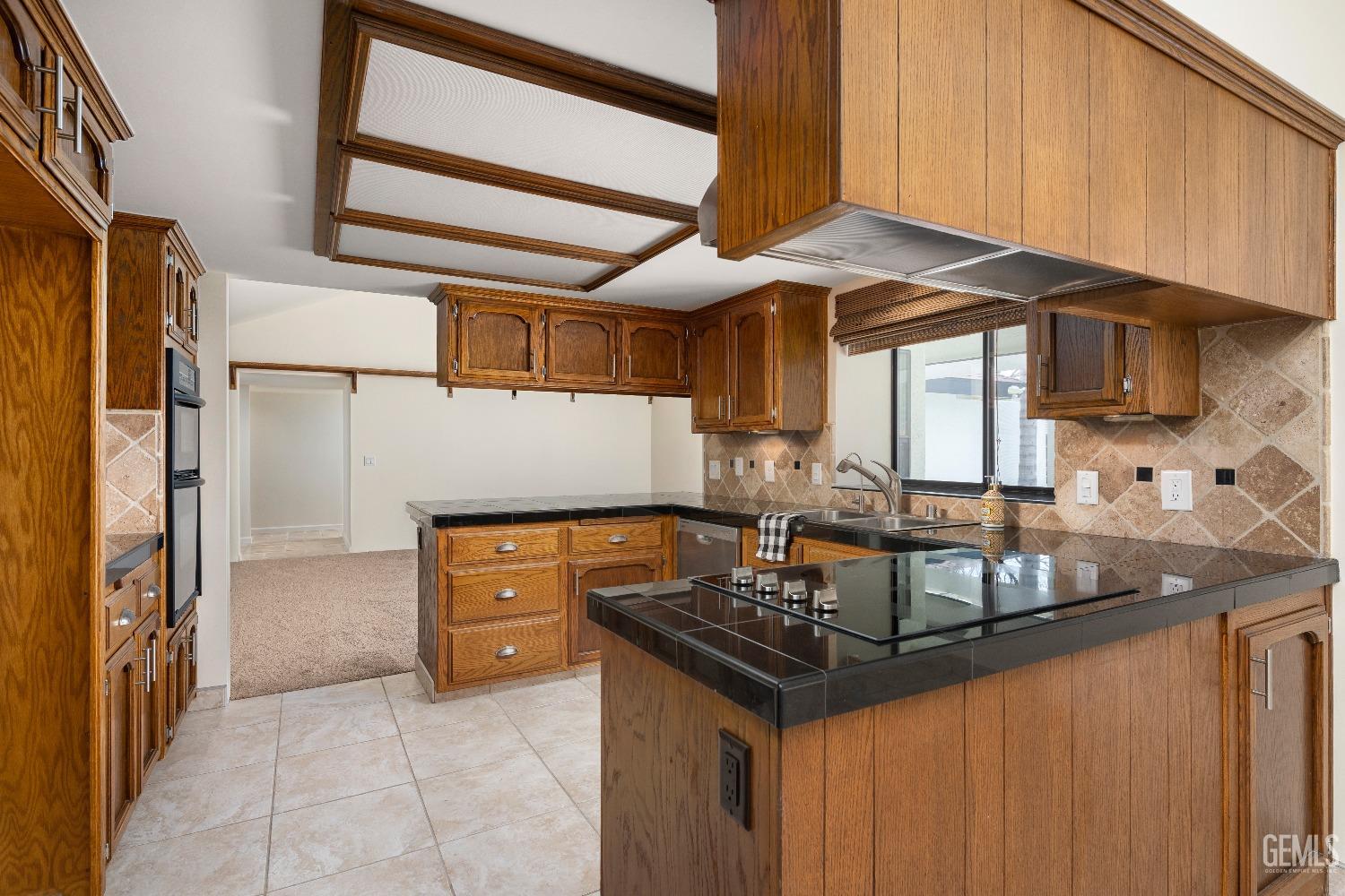 5107 Cimarron Street