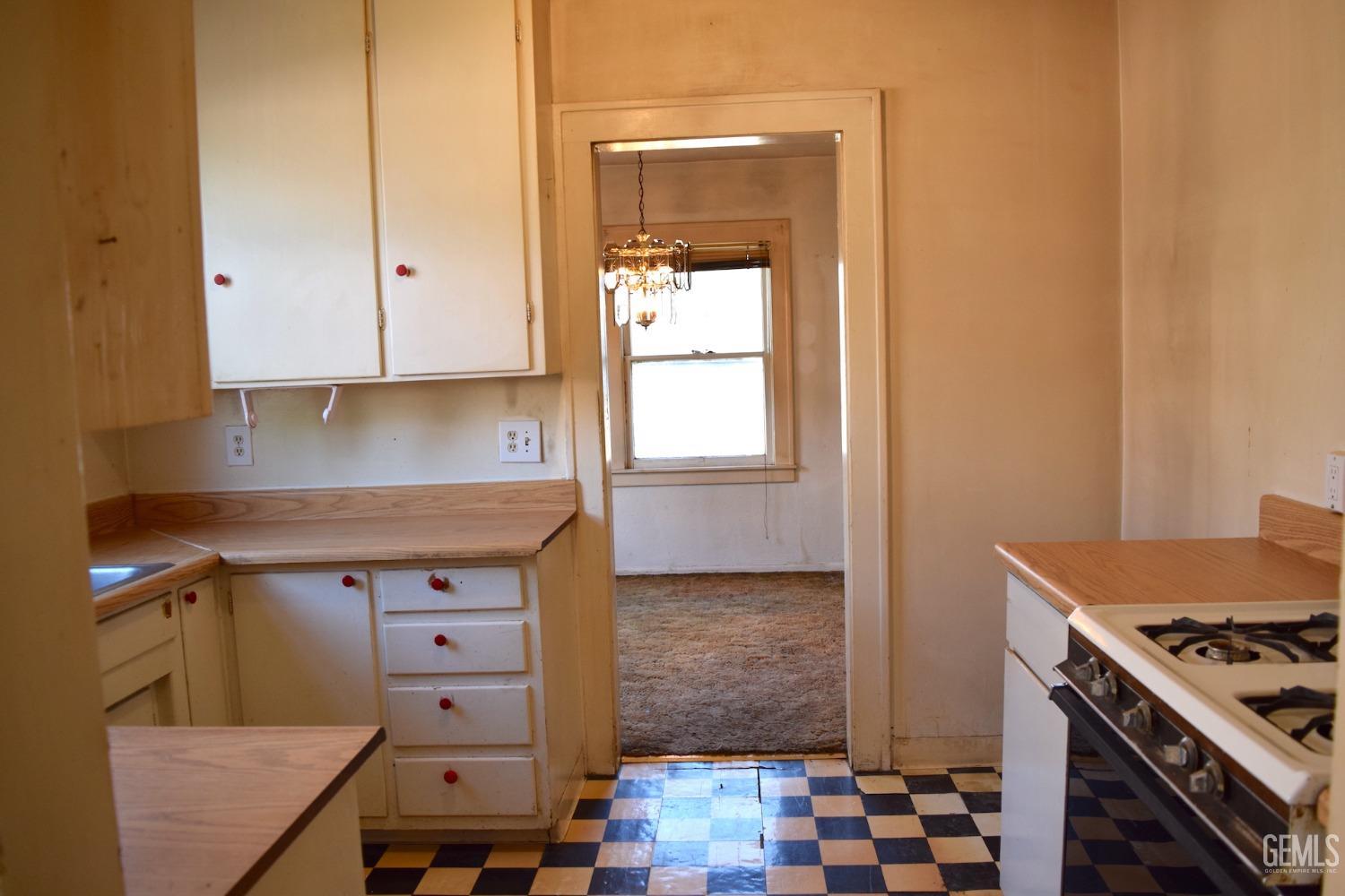 2226 Buena Vista Street