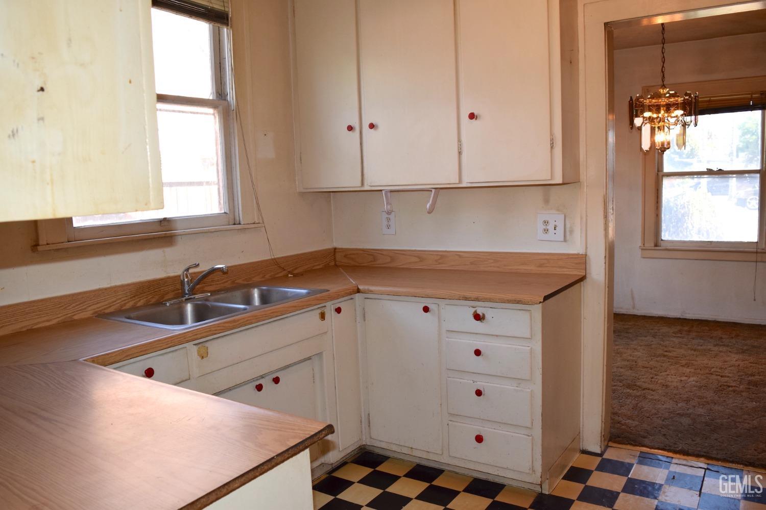 2226 Buena Vista Street