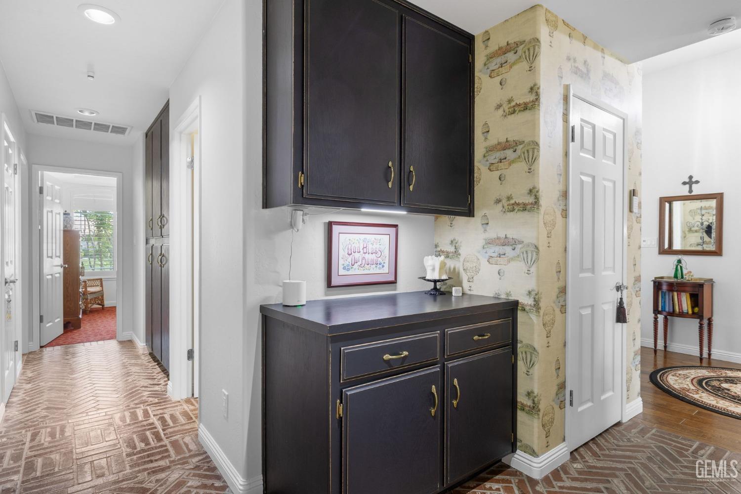 8612 Bridlewood Lane