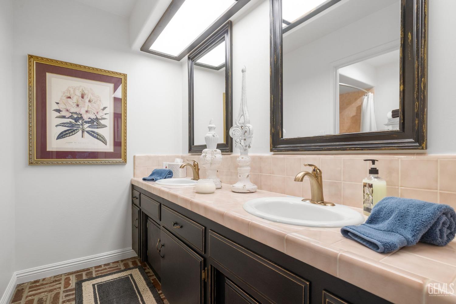 8612 Bridlewood Lane