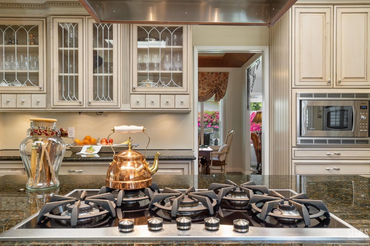 8612 Bridlewood Lane