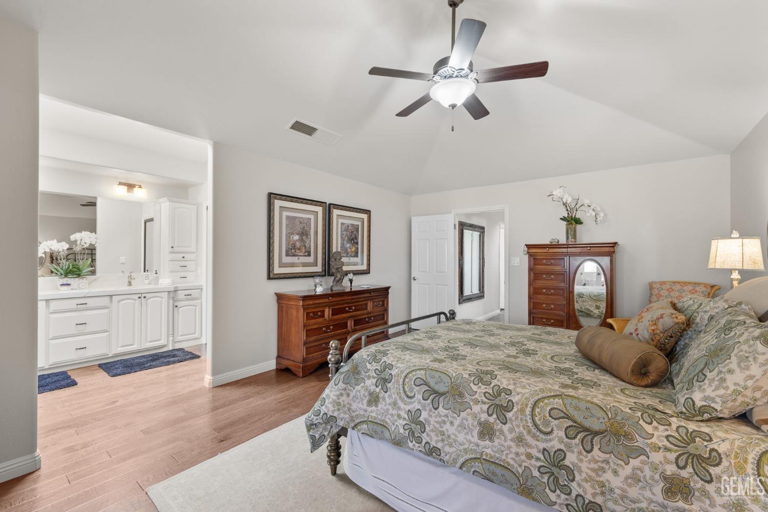 8612 Bridlewood Lane