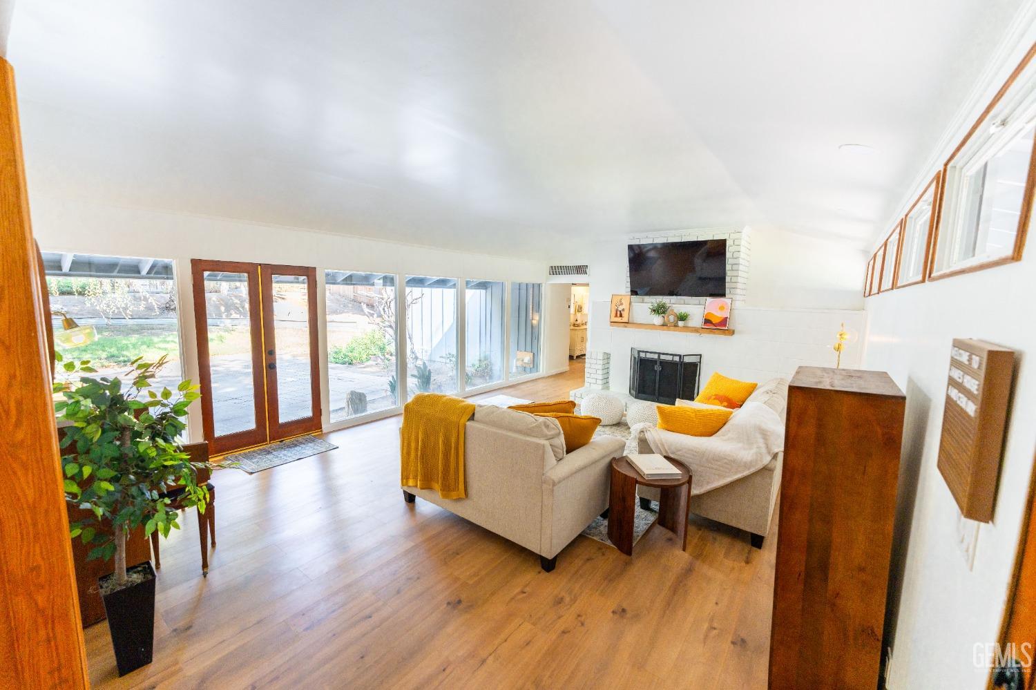 1764 Camino Primavera