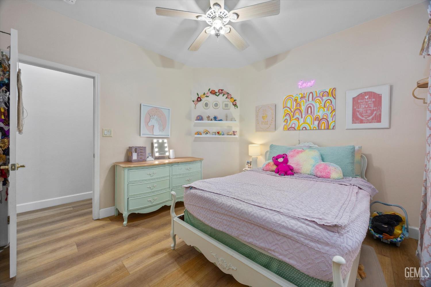 10404 Rose River Falls Avenue