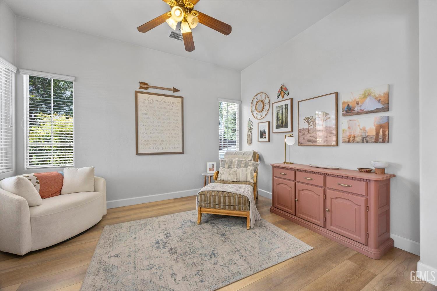 10404 Rose River Falls Avenue