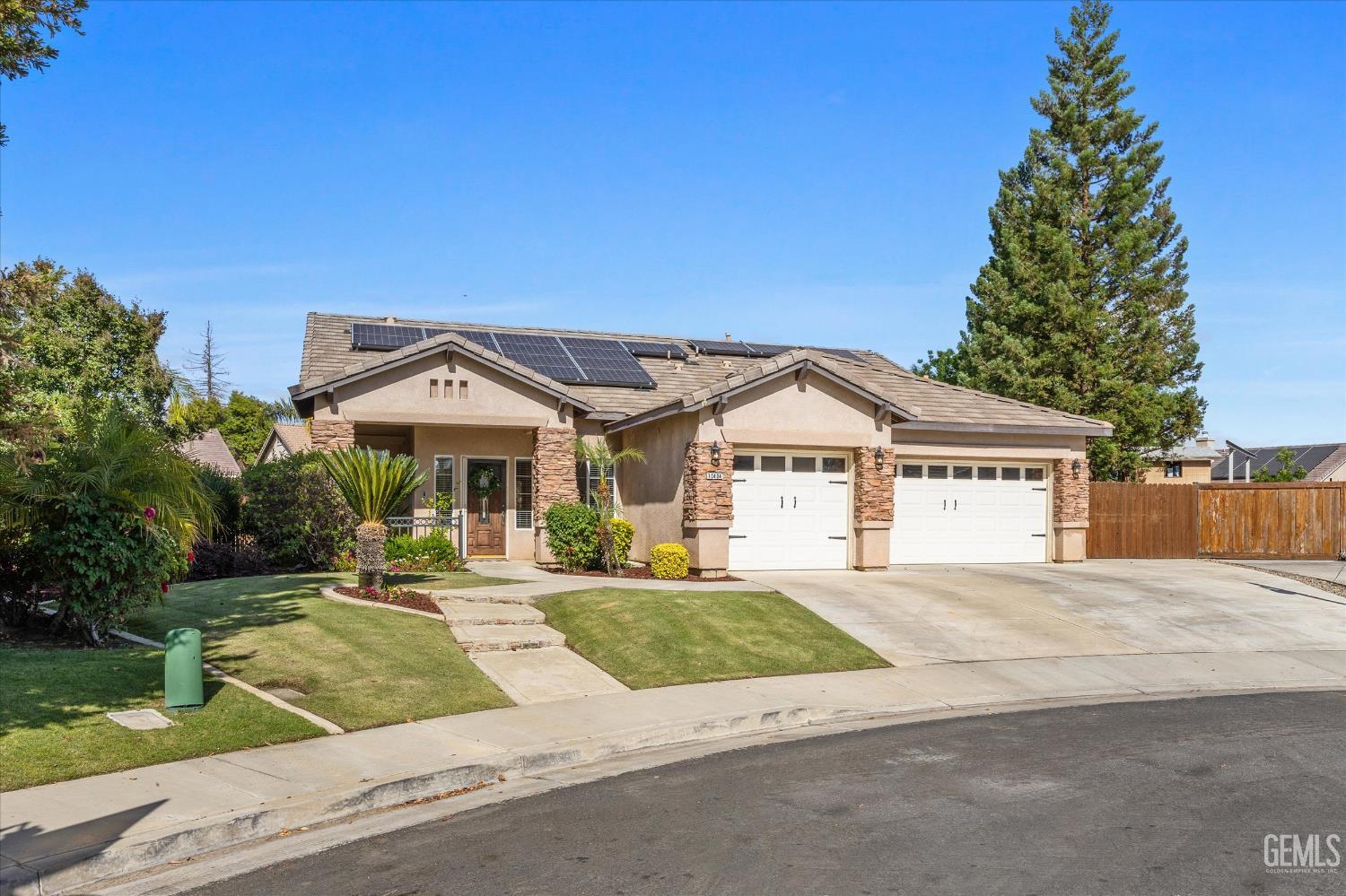 10404 Rose River Falls Avenue