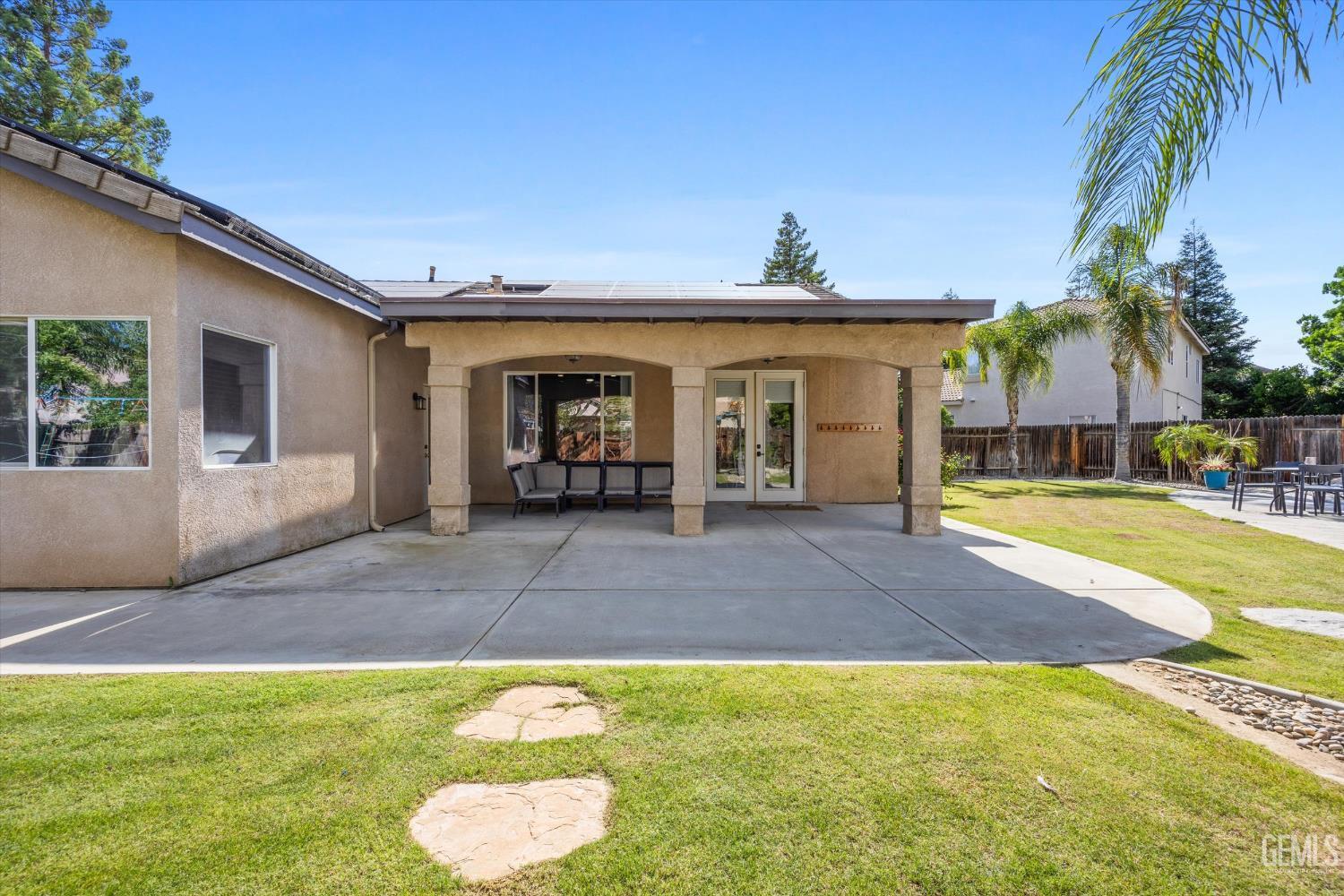 10404 Rose River Falls Avenue