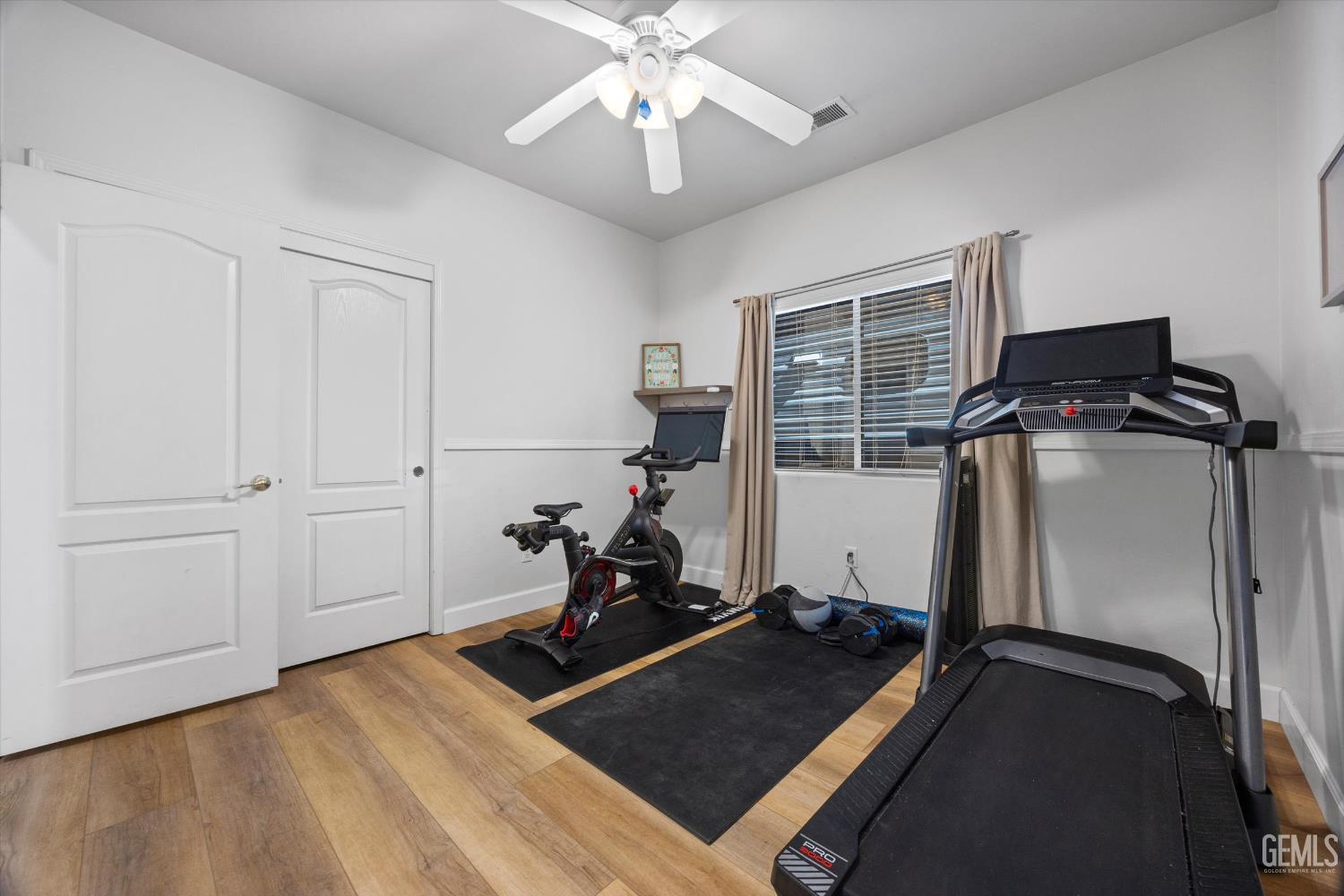 10404 Rose River Falls Avenue