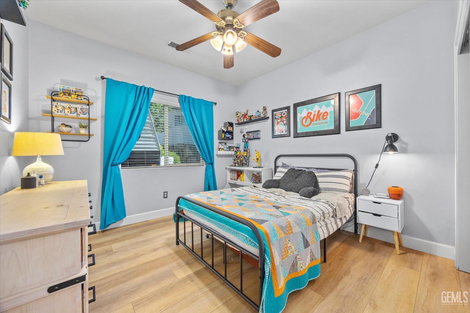 10404 Rose River Falls Avenue