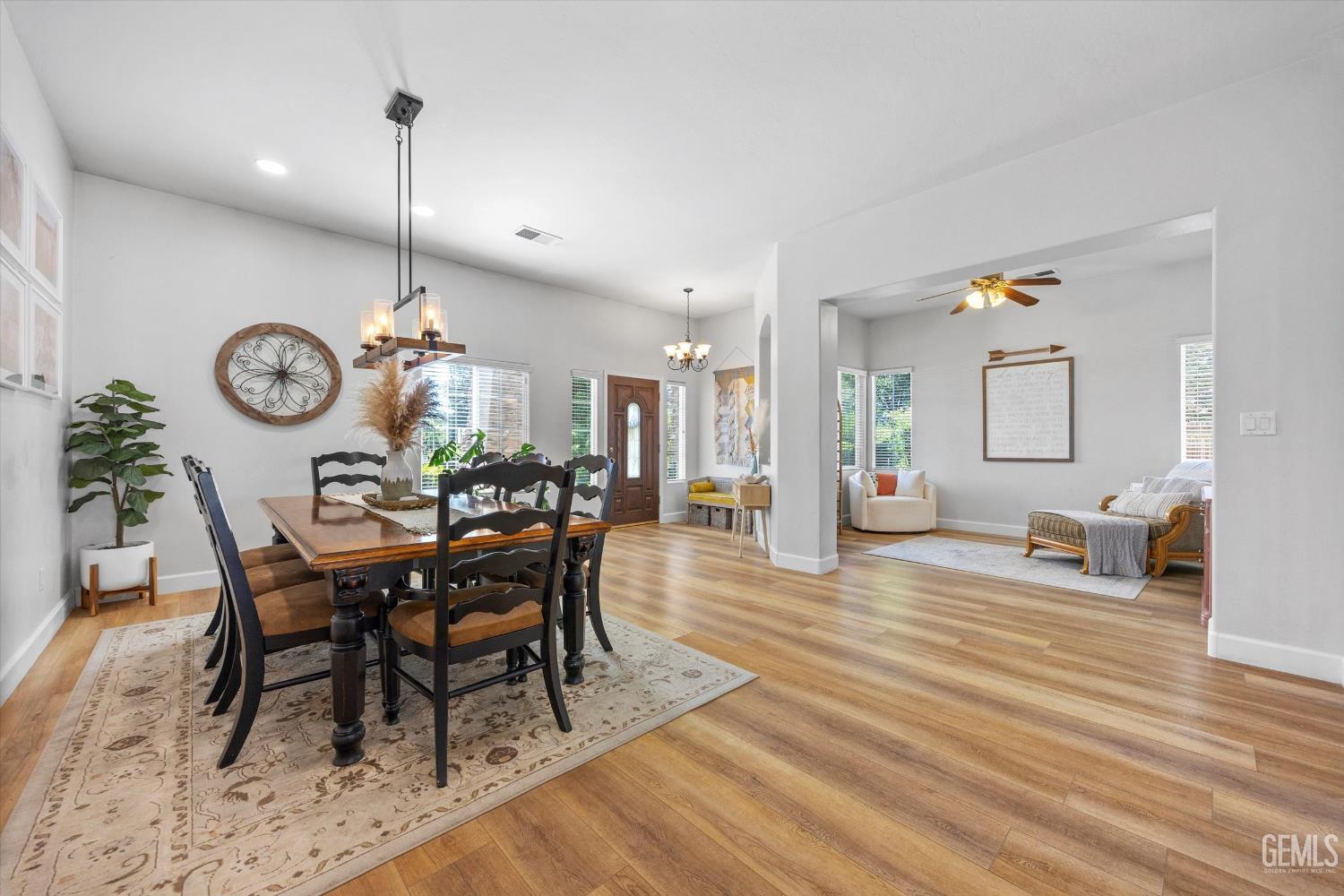 10404 Rose River Falls Avenue