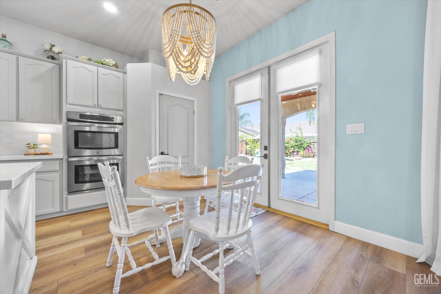 10404 Rose River Falls Avenue