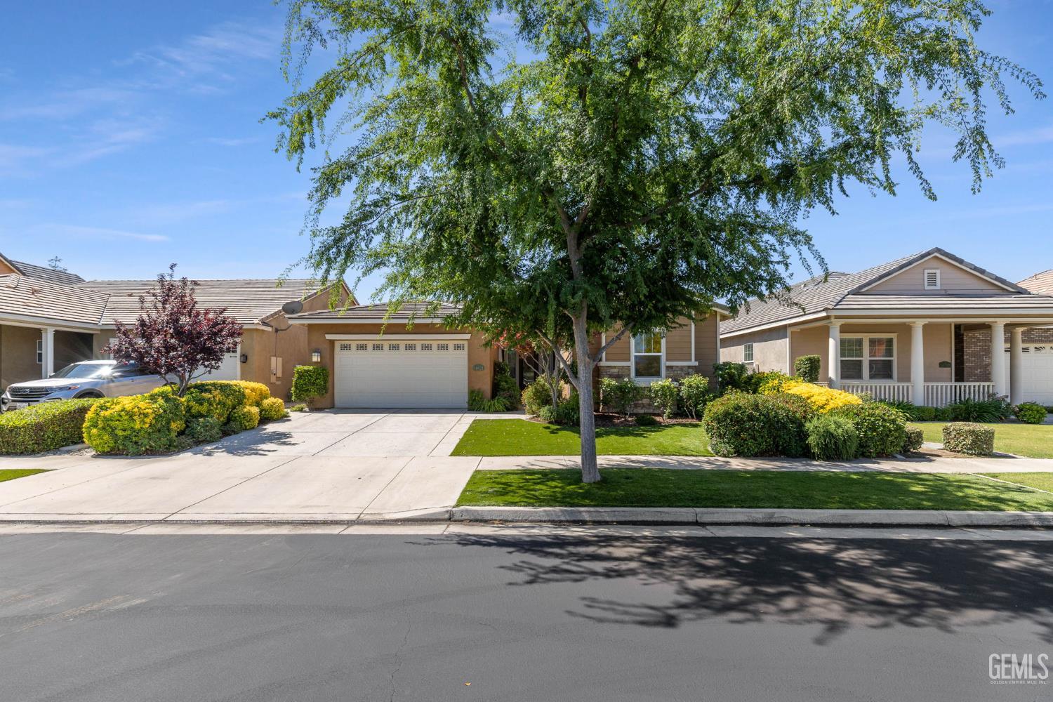 14621 Trumpetvine Place