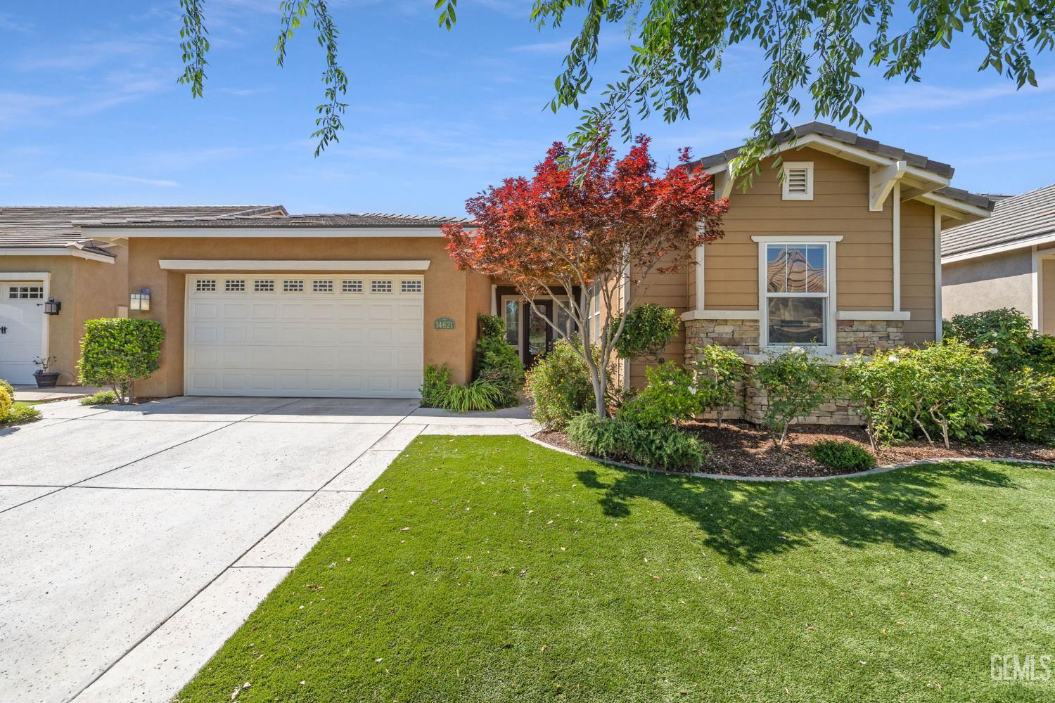 14621 Trumpetvine Place