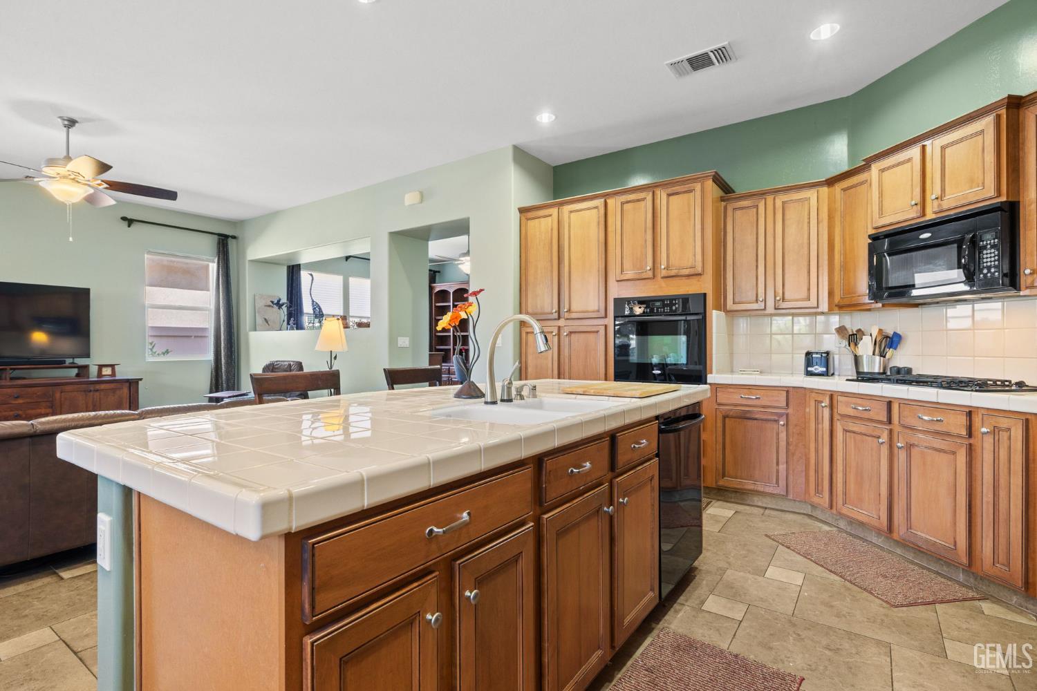 14621 Trumpetvine Place