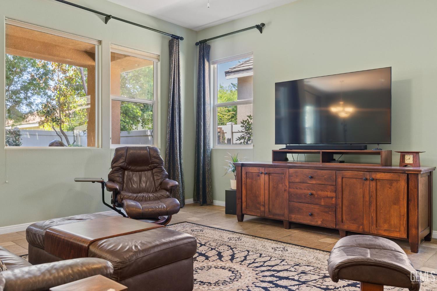 14621 Trumpetvine Place