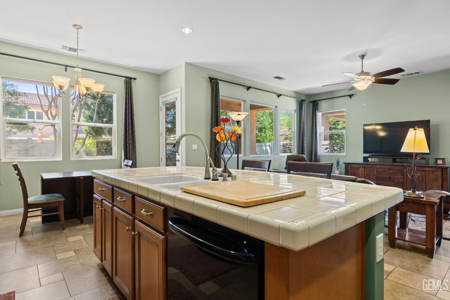 14621 Trumpetvine Place