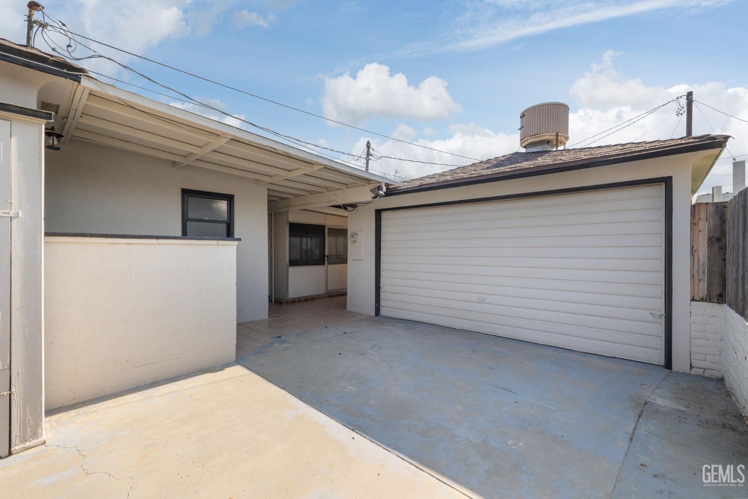 2702 Worthington Avenue