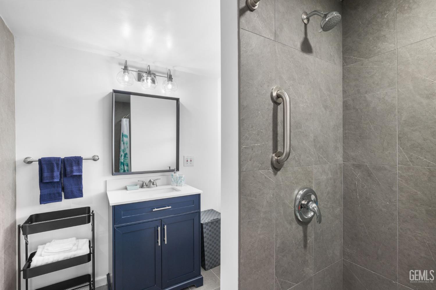 2702 Worthington Avenue