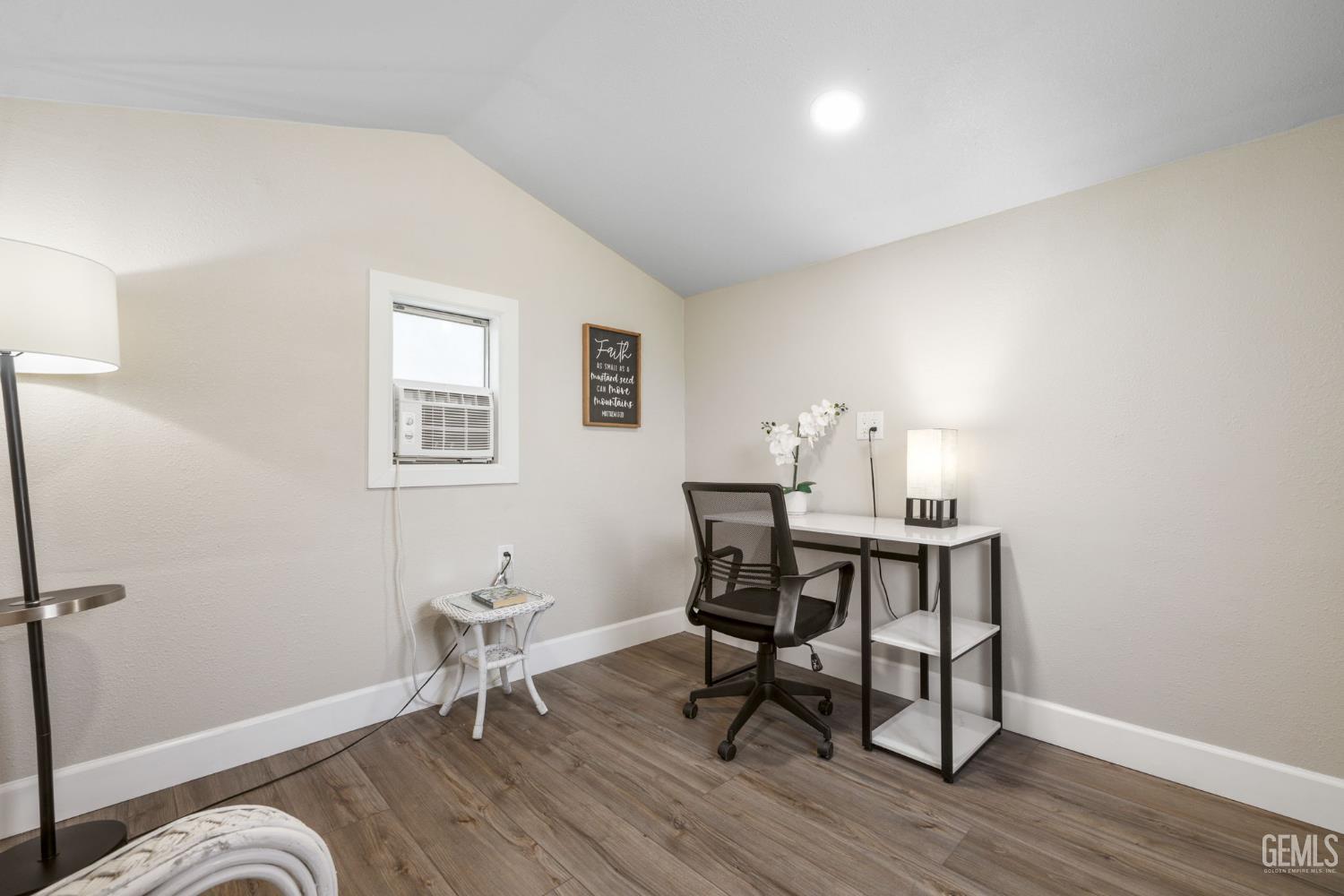 2702 Worthington Avenue