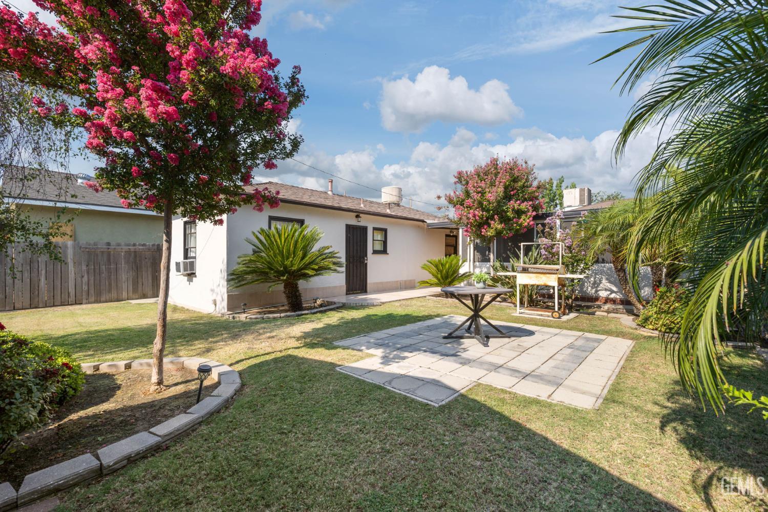 2702 Worthington Avenue