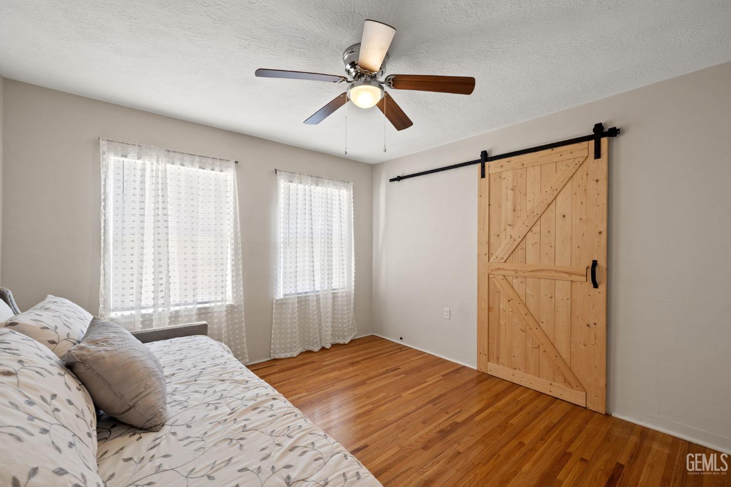 2702 Worthington Avenue