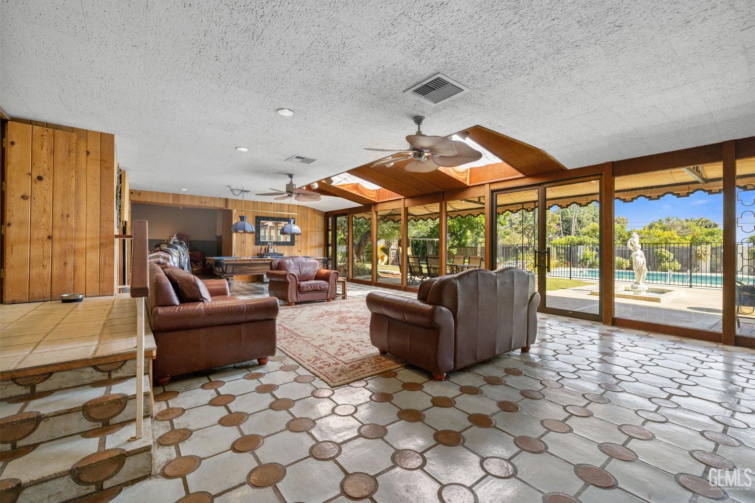 1321 Panorama Drive