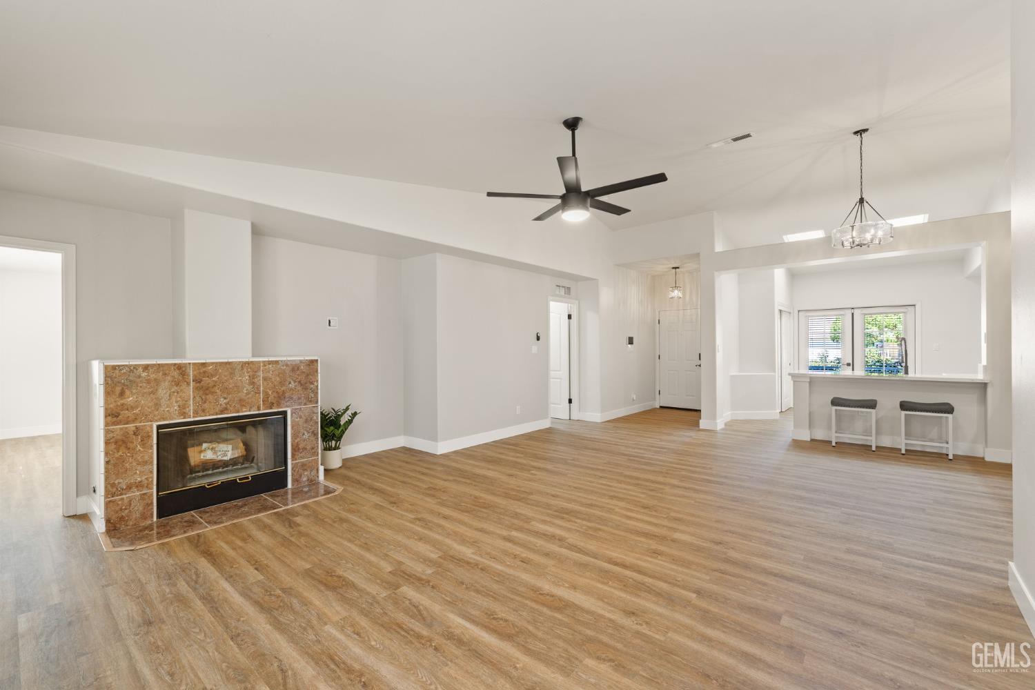 5303 Sand Castle Court