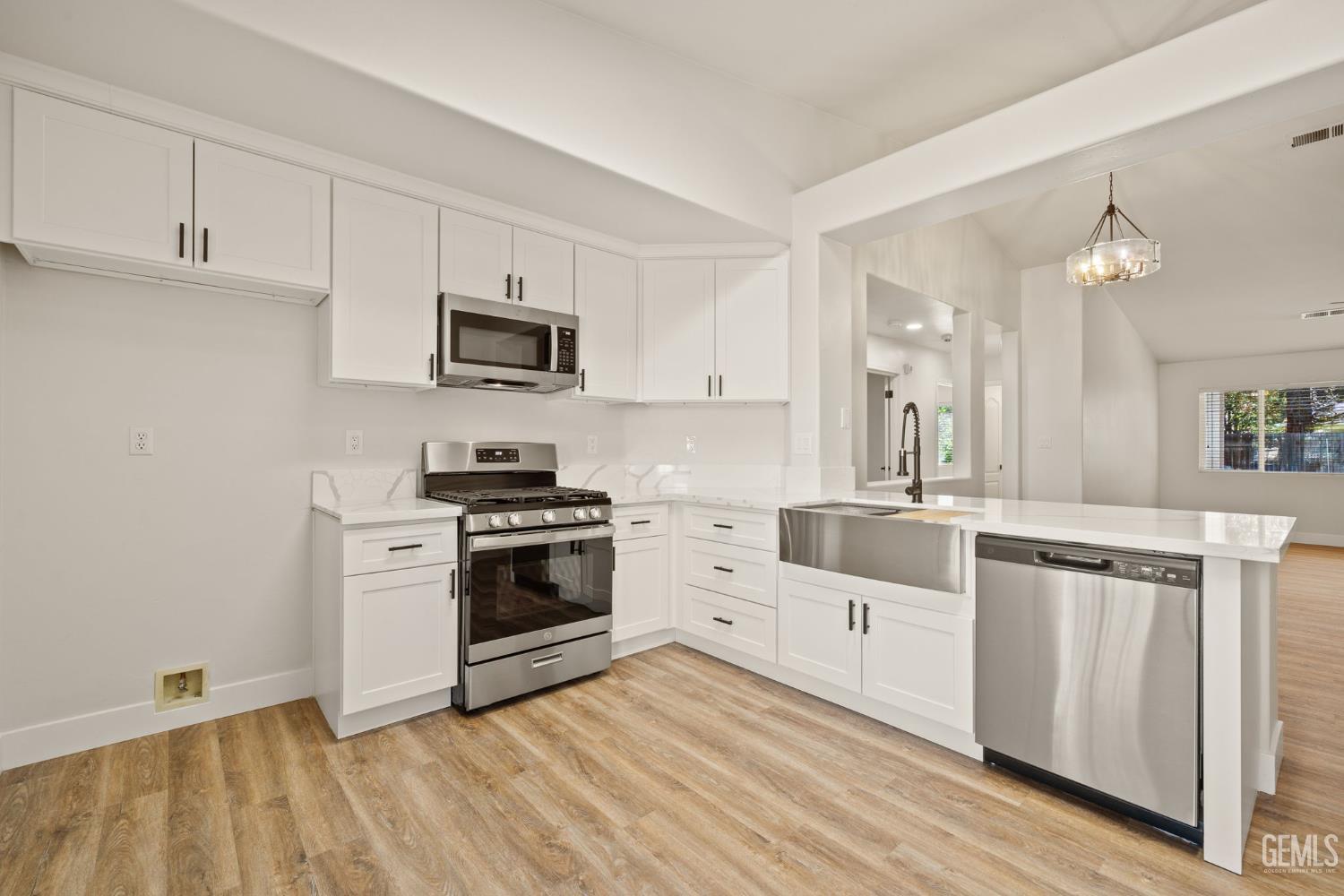 5303 Sand Castle Court