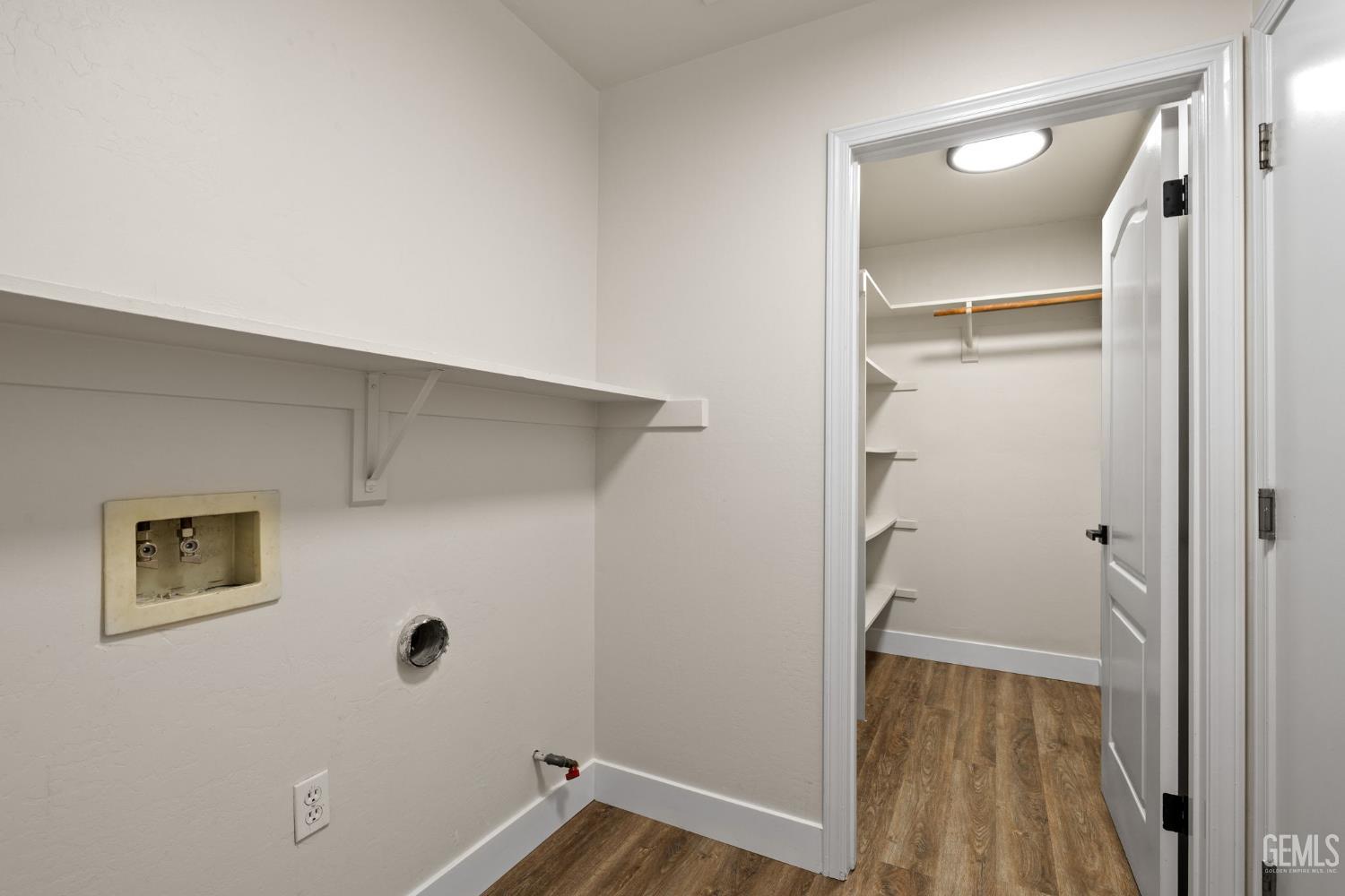 5303 Sand Castle Court