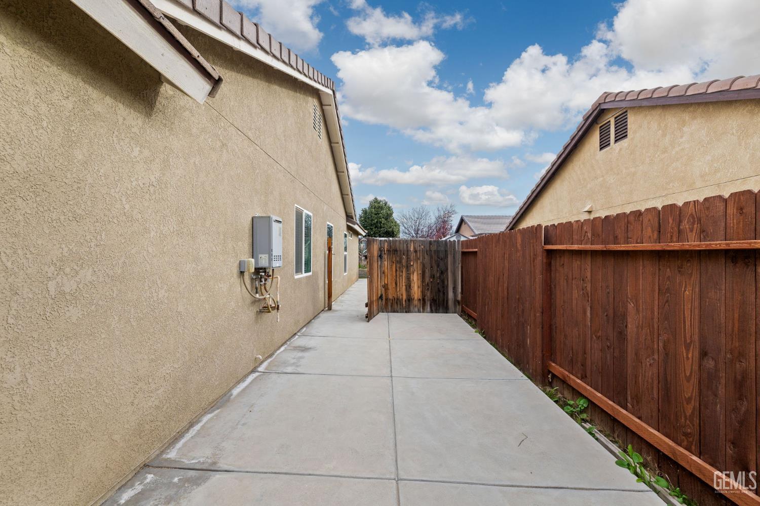 3912 Cornerstone Way