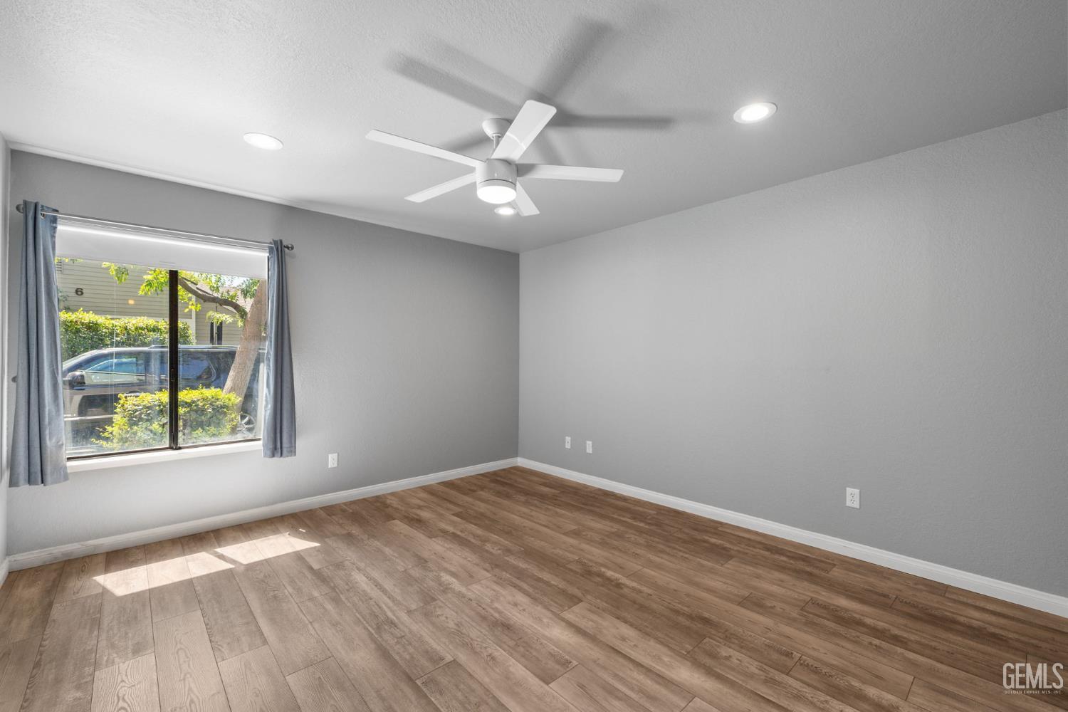 8000 Kroll Way Unit: 34