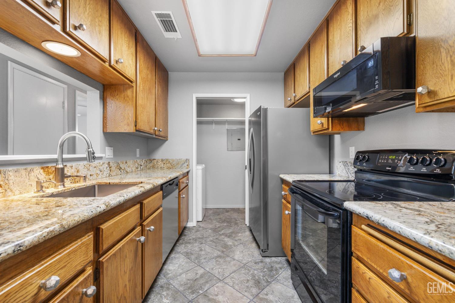 8000 Kroll Way Unit: 34