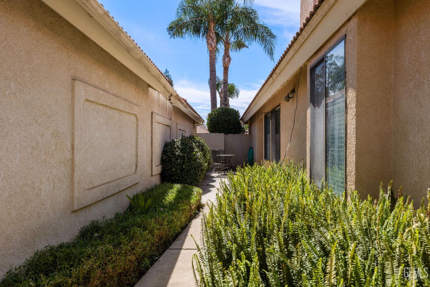 8212 Hastings Street