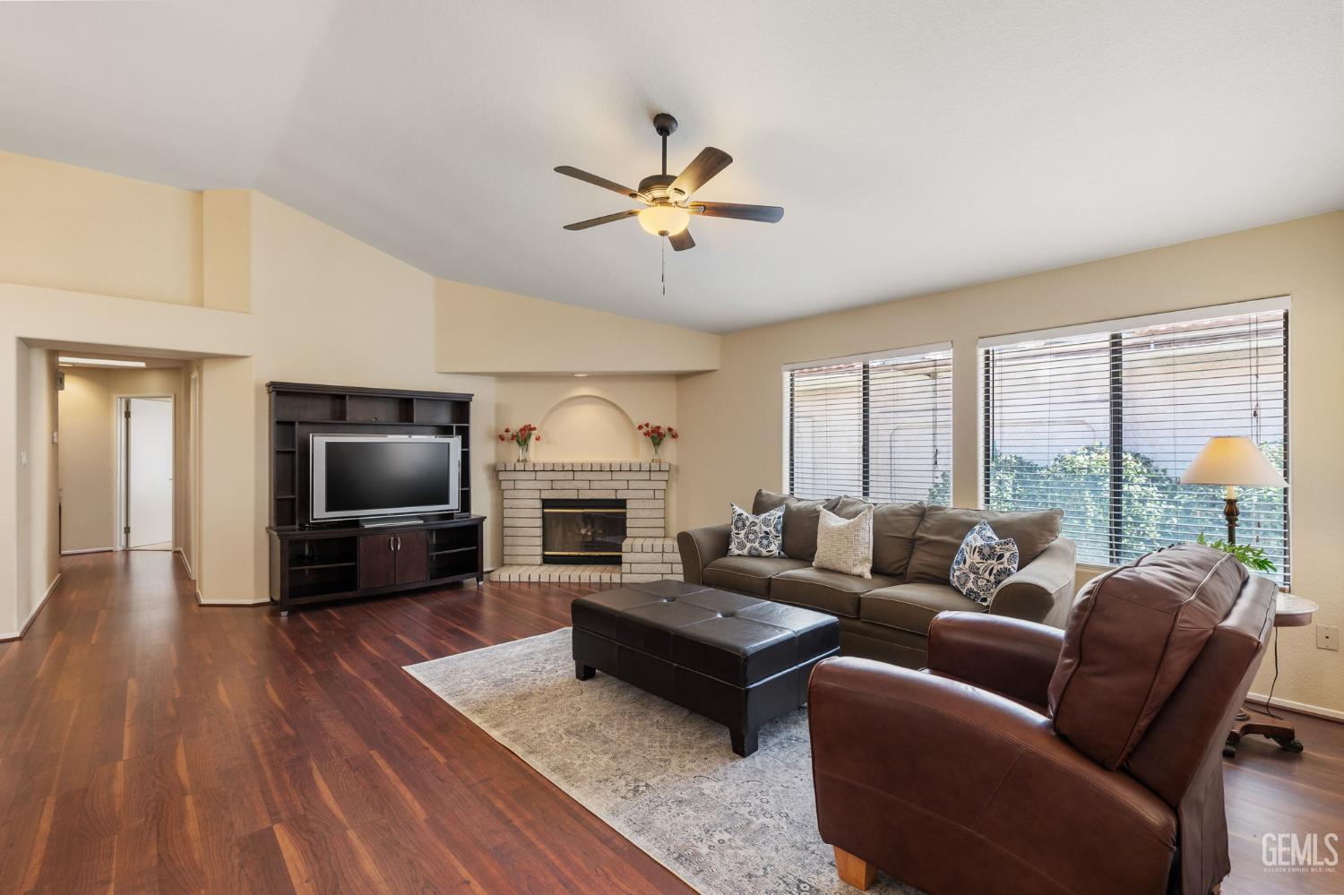 8212 Hastings Street