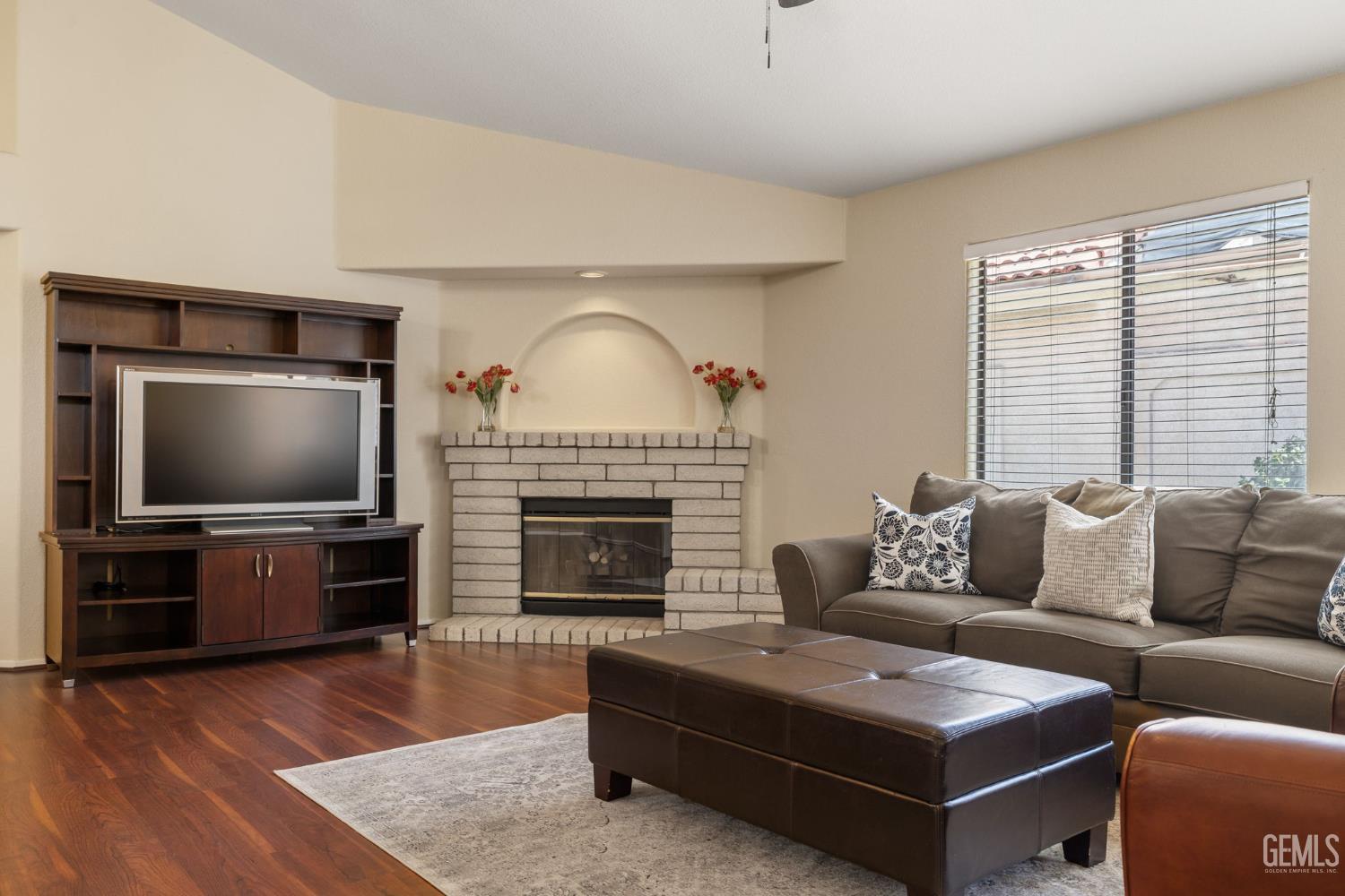 8212 Hastings Street