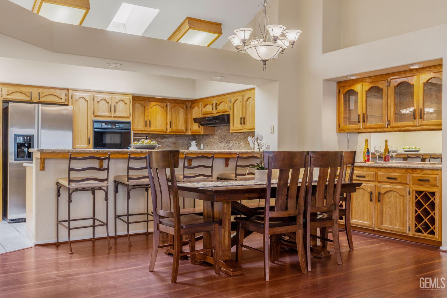 8212 Hastings Street