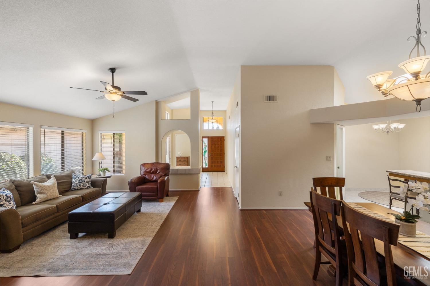 8212 Hastings Street