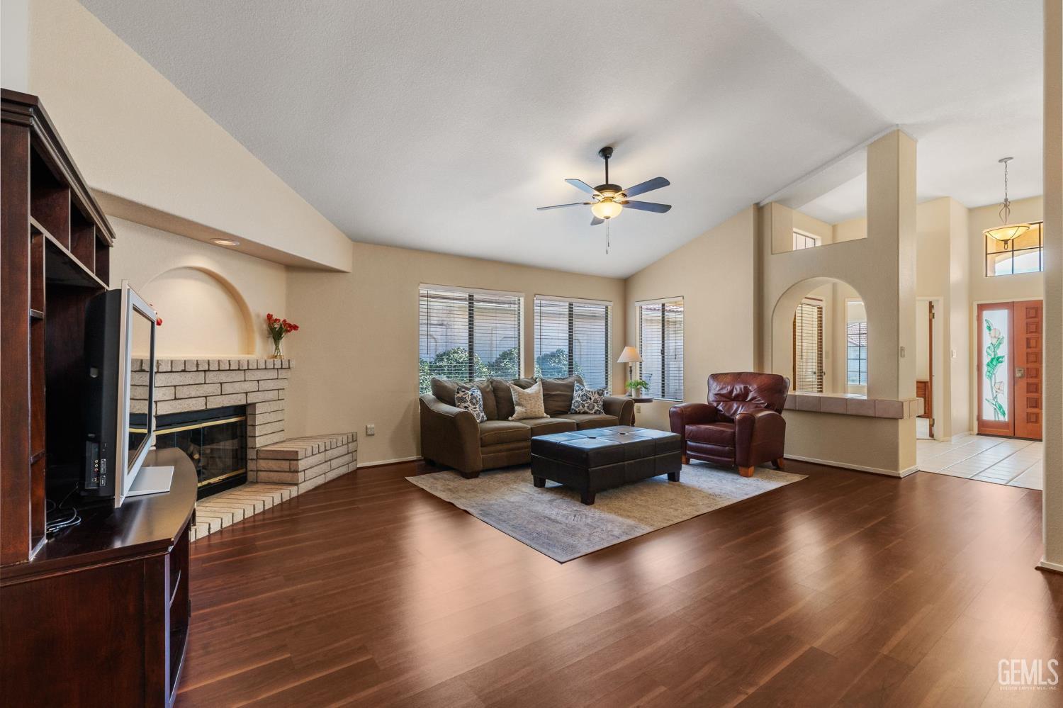 8212 Hastings Street