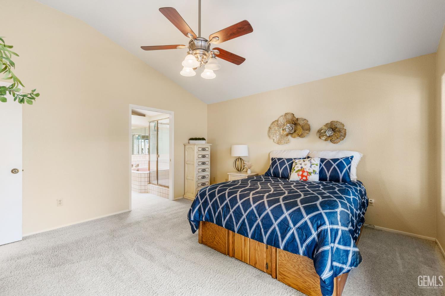 8212 Hastings Street