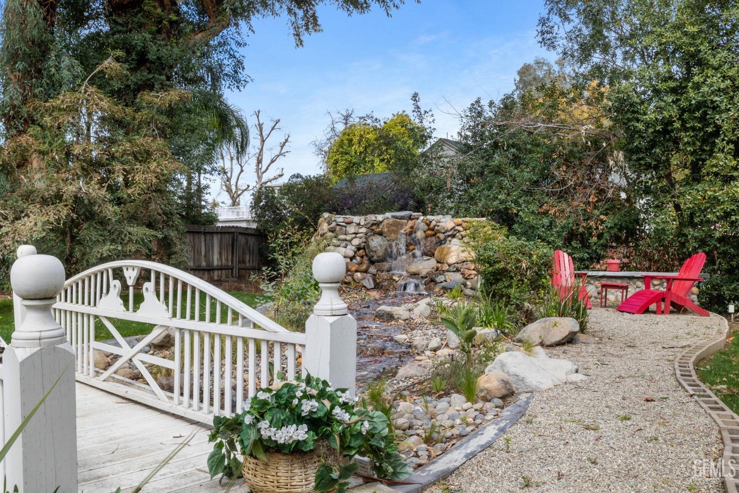 701 Oleander Avenue