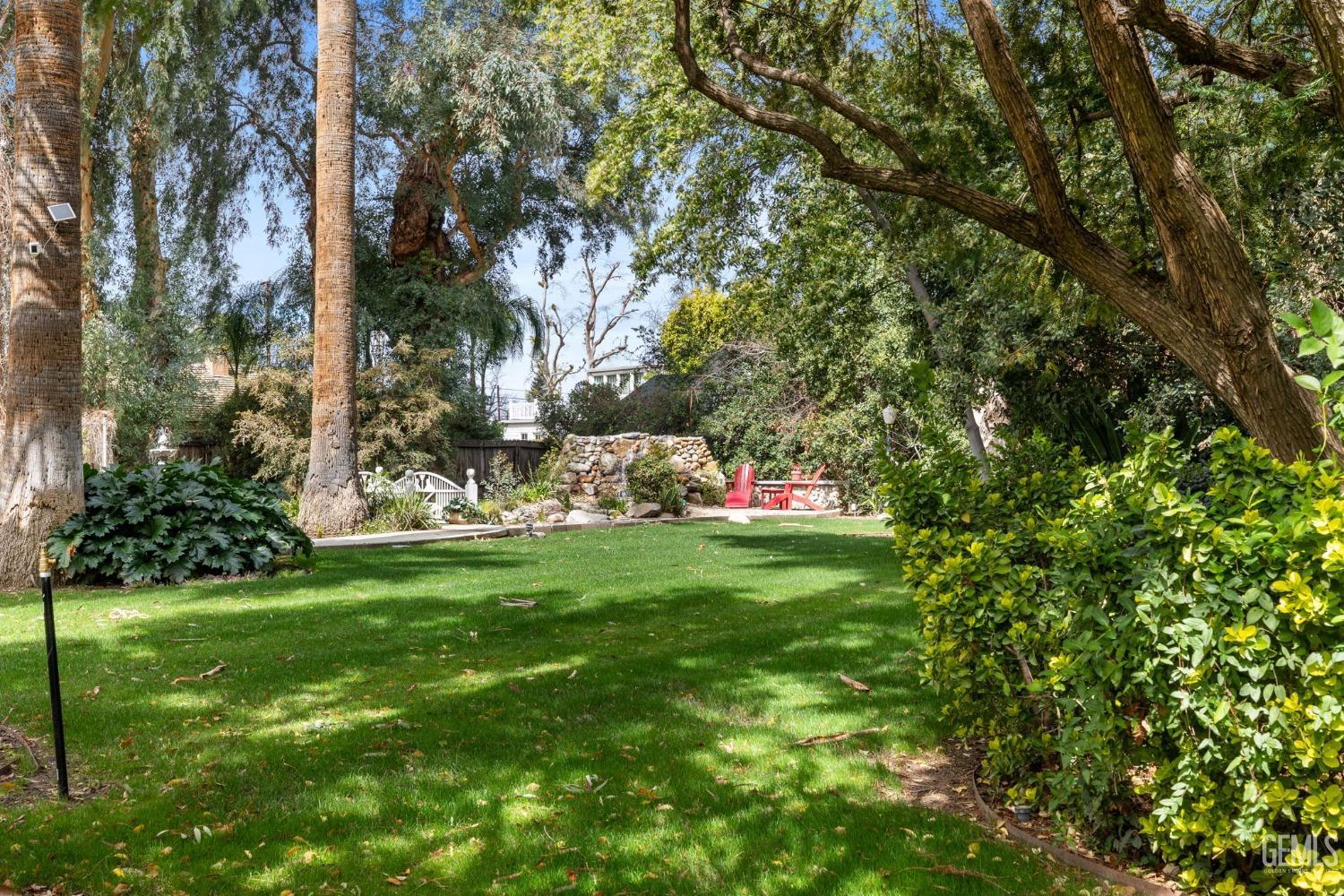 701 Oleander Avenue