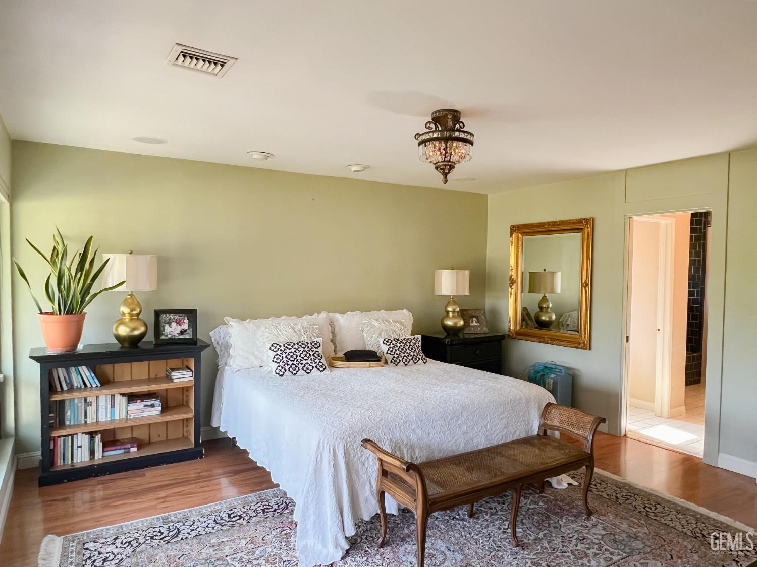 2323 Easthills Drive Unit: 57